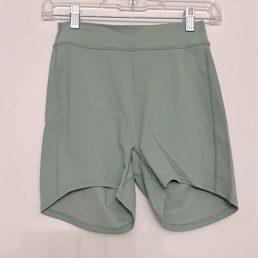 KK FIT x GYMSHARK SHORTS